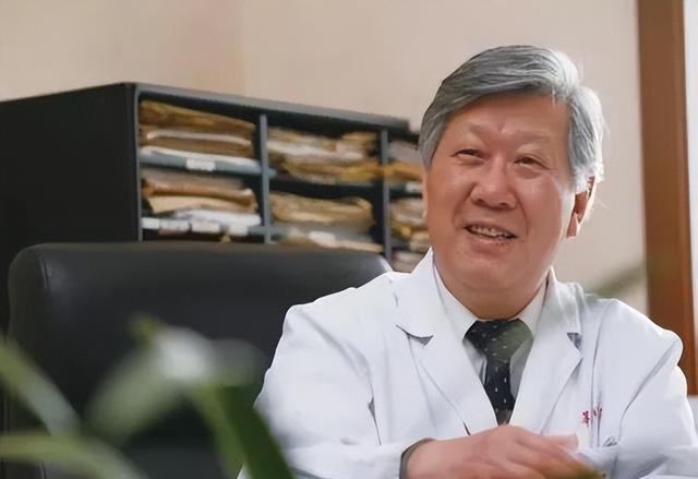 黄丽春的耳医学的创始人之一中国著名医学教授