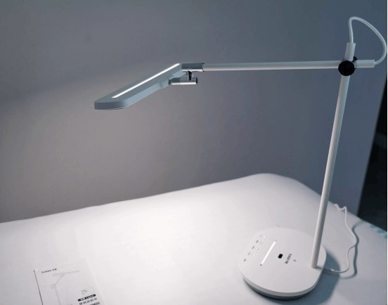 卧室台灯哪个牌子好中国台灯品牌排行前十名