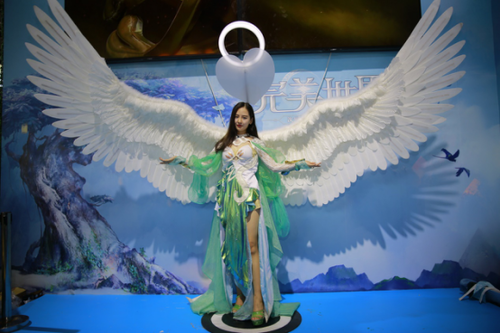 世界上最温柔的狂欢,我国南海首次发现鲸落,为何有人称它有些悲伤,但最温柔?