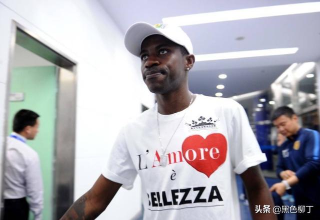 世界上最土豪的球员两大土豪正面交锋!巴黎vs曼城首发身价对比:7.03亿欧PK6.9亿欧