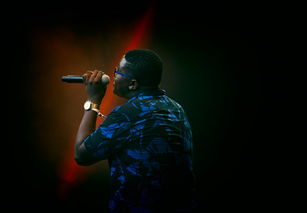 世界上最火的黑段子歌曲视频,世界上最火的黑段子歌曲